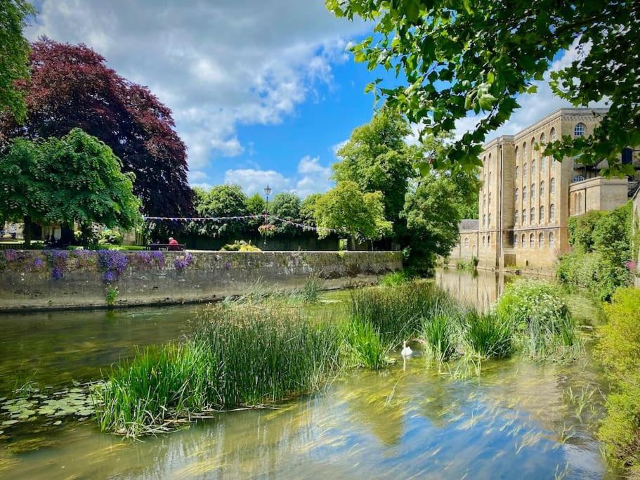 Period Apartment, Great Views, In Heart Of Town. Bradford-On-Avon Ngoại thất bức ảnh